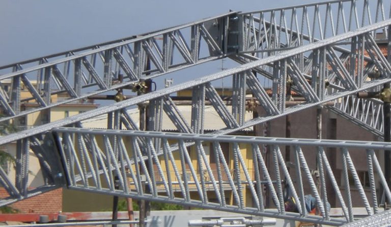 traliccio brevettato, in acciaio, per tetti