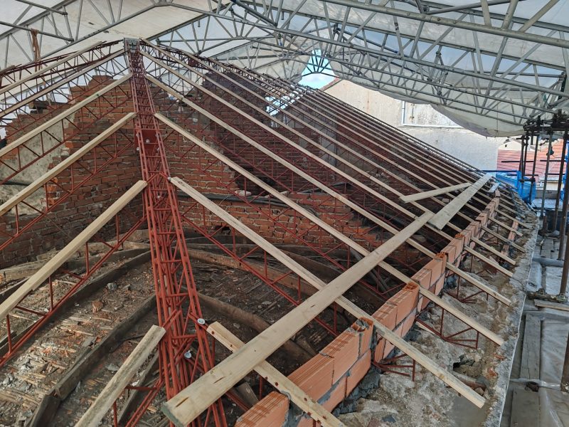 Struttura per tetti su canicciato