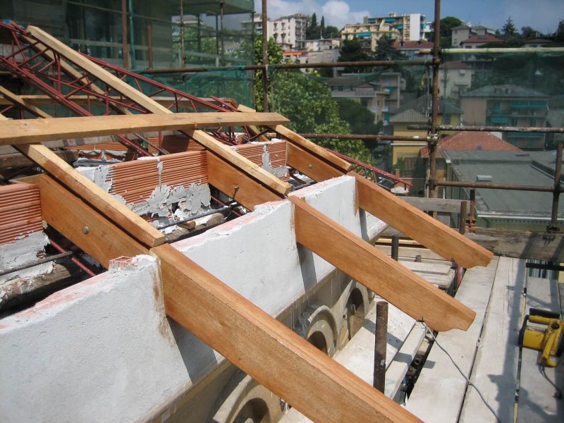 sporgenze con passafuori in legno